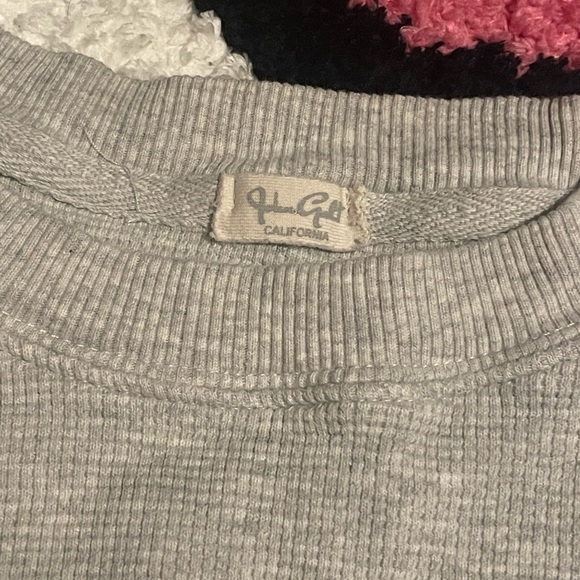Brandy Melville John Galt Los Angeles California Gray Sweatshirt 💕 - Picture 3 of 4